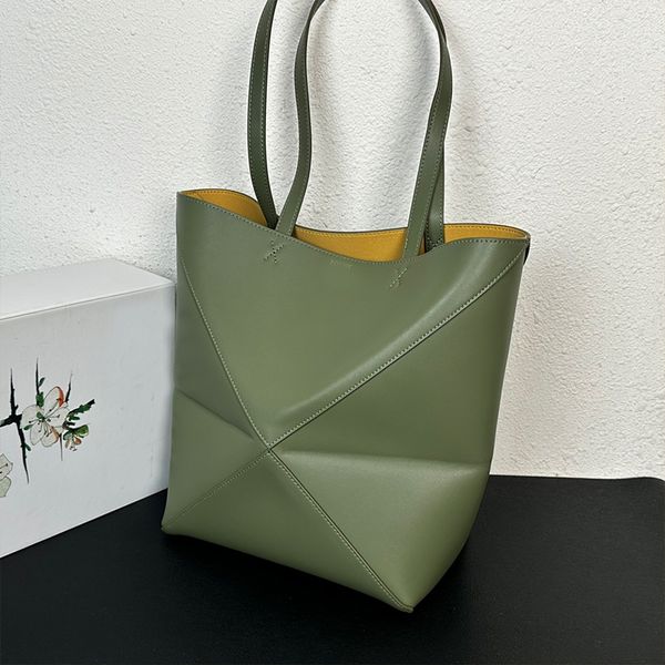 fold handbag plain cowhide leather women tote bag large capacity shoulder bags fashion letter printed pattern plain two size pouch
fold handbag plain cowhide leather women tote bag large capacity shoulder bags fashion letter printed pattern plain two size pouch