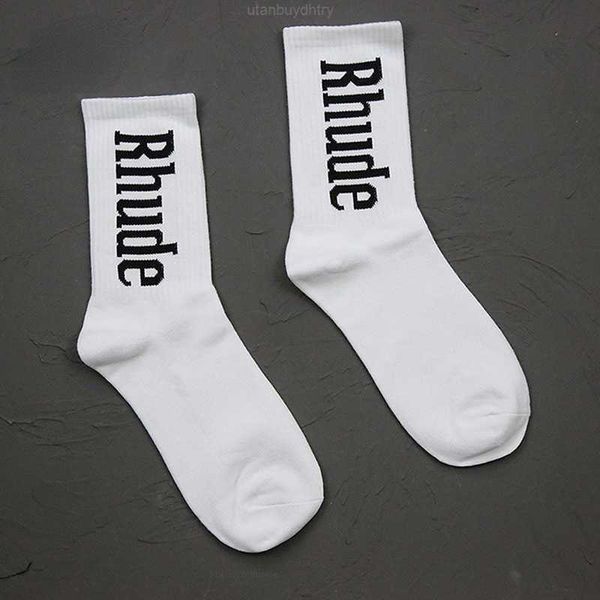 men women streetwear classic jacquard rhude black white medium stockings high street casual rhude socks
men women streetwear classic jacquard rhude black white medium stockings high street casual rhude socks