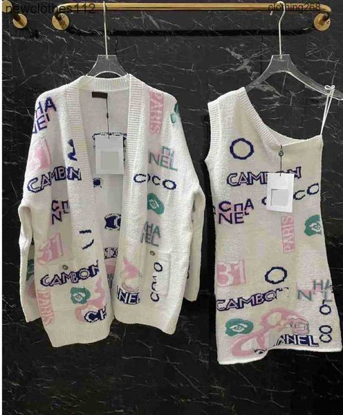 fashion women's sweaters luxury brand winter embroid patchwork long sleeve cardigans women design buttons pockets vintage sweater, White;black
fashion women's sweaters luxury brand winter embroid patchwork long sleeve cardigans women design buttons pockets vintage sweater, White;black