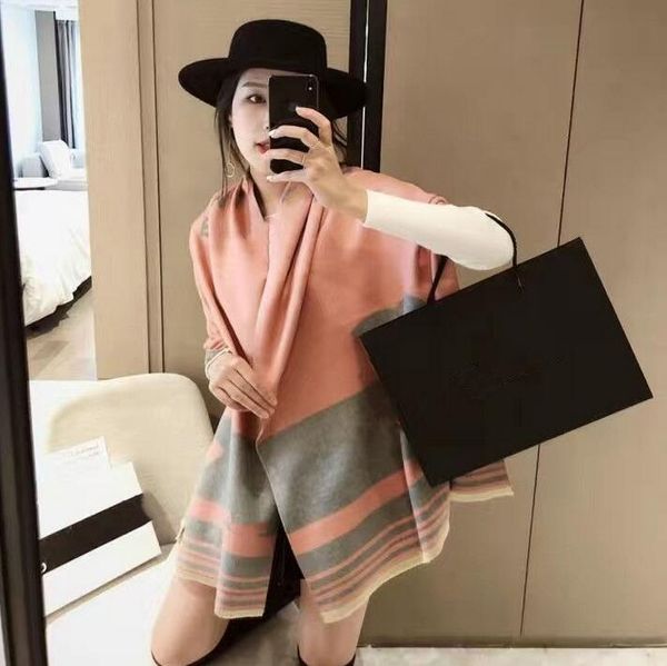 2023 wool scarfs winter spring 100% cashmere scarf fashion men women designer classic letter pattern pashmina shawl scarves new gift fashion, Blue;gray
2023 wool scarfs winter spring 100% cashmere scarf fashion men women designer classic letter pattern pashmina shawl scarves new gift fashion, Blue;gray