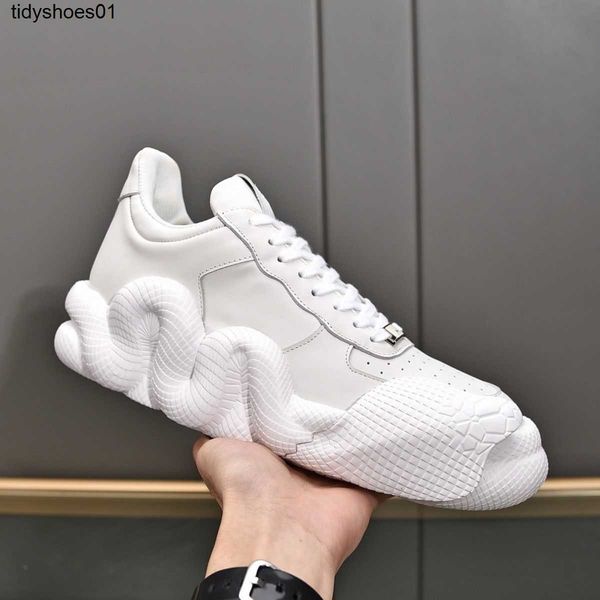 new popular men's shoes high-end trend casual sports shoes board shoes breathable comfortable and soft sole running shoes, Black
new popular men's shoes high-end trend casual sports shoes board shoes breathable comfortable and soft sole running shoes, Black