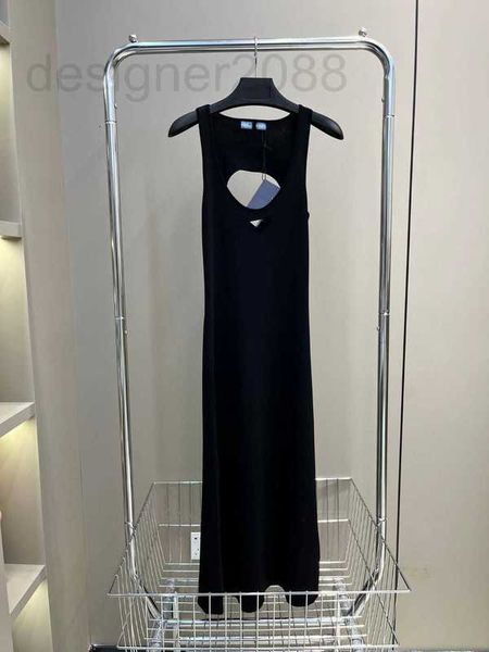 basic & casual dresses designer summer new celebrity style with diamond triangle logo open back letter split sleeveless knitted skirt obfn, Black;gray
basic & casual dresses designer summer new celebrity style with diamond triangle logo open back letter split sleeveless knitted skirt obfn, Black;gray