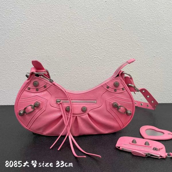 new style luxury designer motorcycle bag leather women's tote classic hangbag half moon clutch le cagole crossbody fashion messenger wa
new style luxury designer motorcycle bag leather women's tote classic hangbag half moon clutch le cagole crossbody fashion messenger wa