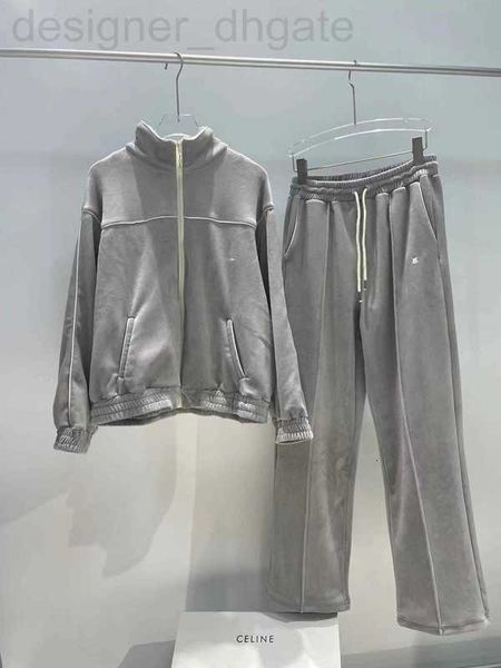 two piece dress designer in autumn and winter of 22, lisa's same triumphal arch embroidered velvet suit, couple's jacket, cardigan, White
two piece dress designer in autumn and winter of 22, lisa's same triumphal arch embroidered velvet suit, couple's jacket, cardigan, White