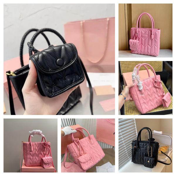 designer bag tote ashion trend casual tiktok hip hop sac a main detachable sliding chain shoulder letter tote bags fashion trend casual part
designer bag tote ashion trend casual tiktok hip hop sac a main detachable sliding chain shoulder letter tote bags fashion trend casual part