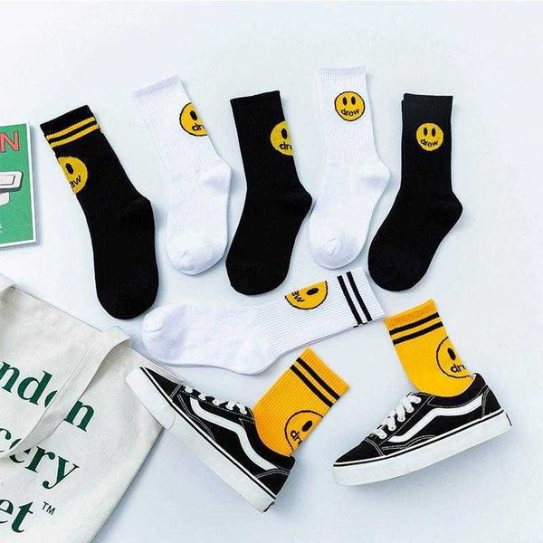 drew trendy brand smiling face socks solid color couples sports street bibo same style trendy skateboarding mid high socks, Black;white
drew trendy brand smiling face socks solid color couples sports street bibo same style trendy skateboarding mid high socks, Black;white