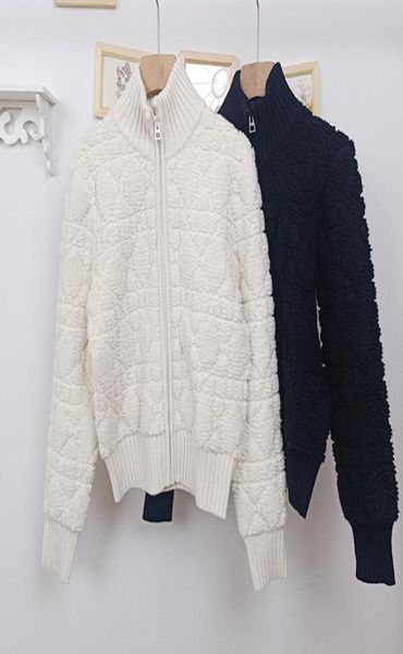 88 2022 milan style summer sweater brand same style sweater crew neck short sleeve gray pullover flora print white black fashion w4510499
88 2022 milan style summer sweater brand same style sweater crew neck short sleeve gray pullover flora print white black fashion w4510499