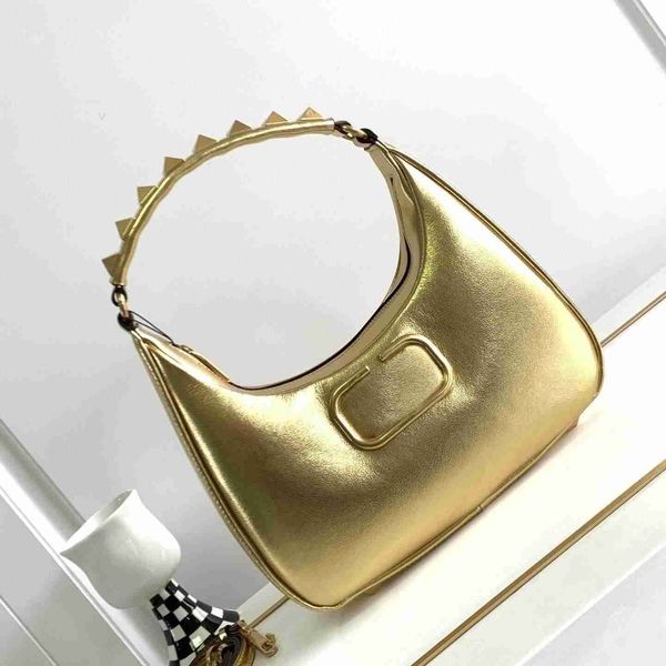 ladiesluxury and for ladies valenti velatninio designer bag designer bags for woman bags niche design golden women in 2023 new fashion one s
ladiesluxury and for ladies valenti velatninio designer bag designer bags for woman bags niche design golden women in 2023 new fashion one s