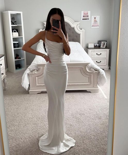 elegant plus size mermaid evening dresses for women spaghetti straps floor length pleats formal occasions wear prom party celebrity birthday, Black;red
elegant plus size mermaid evening dresses for women spaghetti straps floor length pleats formal occasions wear prom party celebrity birthday, Black;red