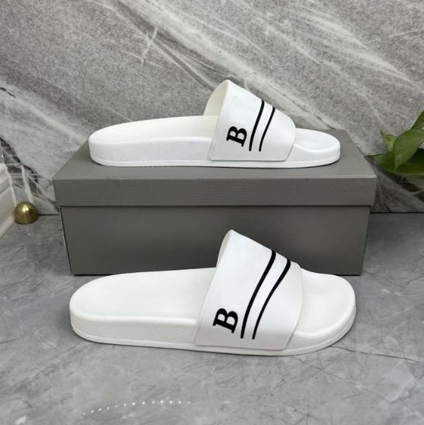 2023 5a designer slides mens slippers bag bloom flowers printing leather web black shoes fashion luxury summer sandals beach sneakers size 3
2023 5a designer slides mens slippers bag bloom flowers printing leather web black shoes fashion luxury summer sandals beach sneakers size 3