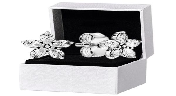 new sparkling snowflake stud earrings 925 sterling silver original box set for cz crystal womens party gift earring3084034, Golden;silver
new sparkling snowflake stud earrings 925 sterling silver original box set for cz crystal womens party gift earring3084034, Golden;silver