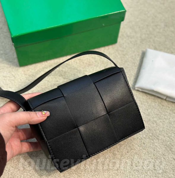 high genuine leather vanity camera shoulder bag women's men tote crossbody bag luxury designer fashion shopping wallet cases card pocke
high genuine leather vanity camera shoulder bag women's men tote crossbody bag luxury designer fashion shopping wallet cases card pocke