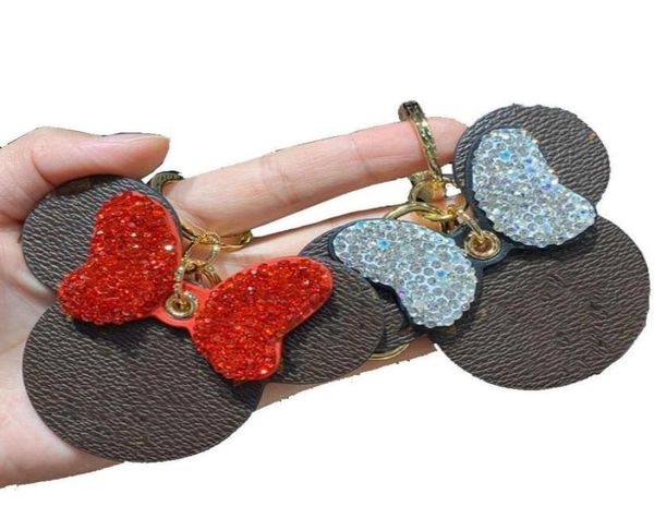 2021new diamond keychain designed by rs highquality leather cartoon mouse keychain couple gift woman bag pendant car k81555345, Slivery;golden
2021new diamond keychain designed by rs highquality leather cartoon mouse keychain couple gift woman bag pendant car k81555345, Slivery;golden
