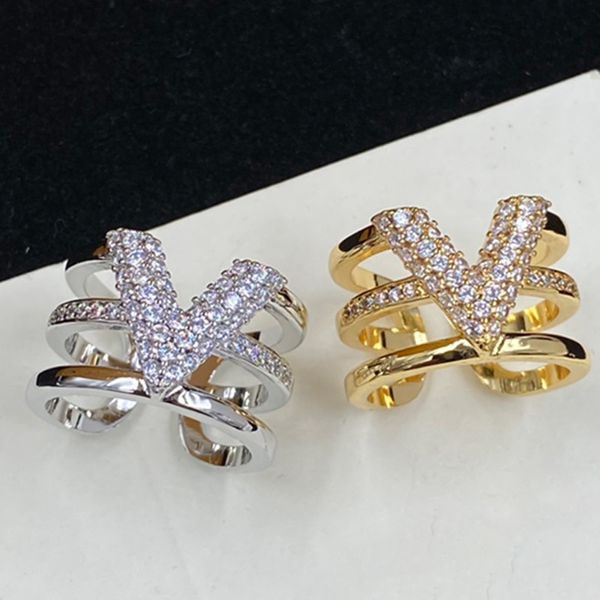 sparkling diamond setting ring ladies branded 18k gold plated 925 silver diamond crystal ring shiny stainless steel party jewelry
sparkling diamond setting ring ladies branded 18k gold plated 925 silver diamond crystal ring shiny stainless steel party jewelry