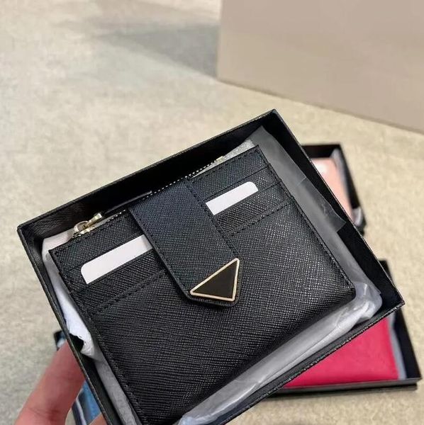 short wallet card holder purse woman mens wallets designer coin purses zipper pouch genuine cowhide leather mini clutch bags triangle 5a, Red;black
short wallet card holder purse woman mens wallets designer coin purses zipper pouch genuine cowhide leather mini clutch bags triangle 5a, Red;black