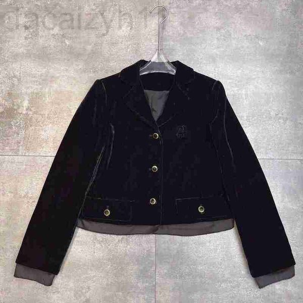 women's jackets designer 2023 early autumn new nanyou gaoding miu letter embroidery academy style fashion age reducing long sleeve suit, Black;brown
women's jackets designer 2023 early autumn new nanyou gaoding miu letter embroidery academy style fashion age reducing long sleeve suit, Black;brown