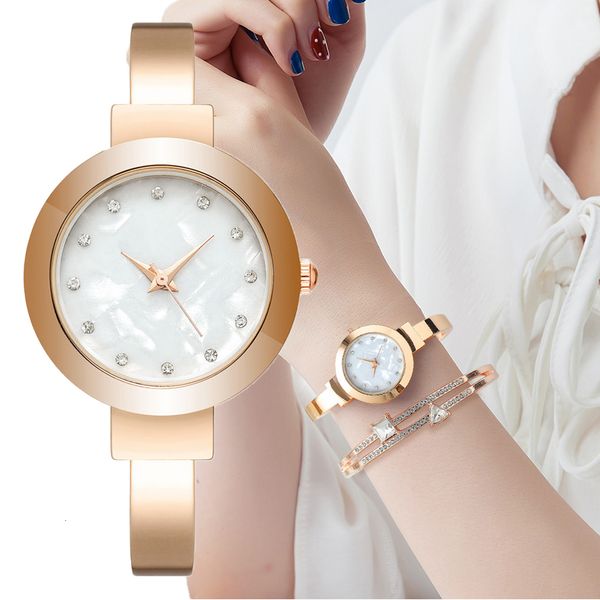 other watches luxury ladies brands bracelet shellface simple with diamond quartz watch girls stainless steel bangle dress clock 230809, Slivery;black
other watches luxury ladies brands bracelet shellface simple with diamond quartz watch girls stainless steel bangle dress clock 230809, Slivery;black