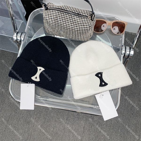 classic icon designer beanies big letter skull caps winter couple bonnet knitted caps, Blue;gray
classic icon designer beanies big letter skull caps winter couple bonnet knitted caps, Blue;gray