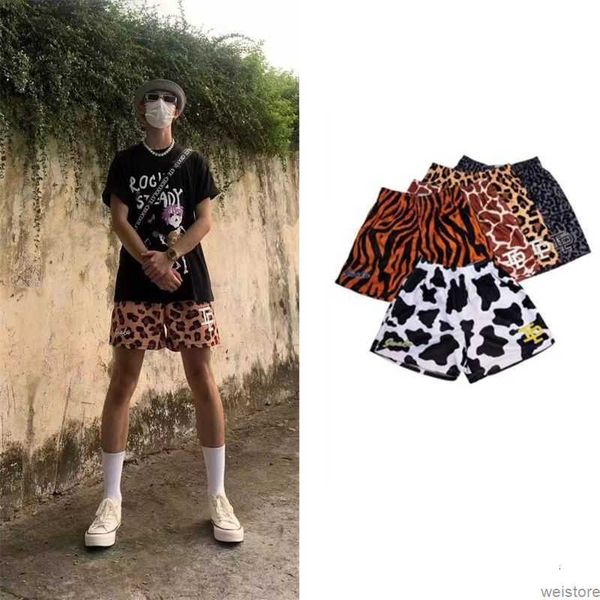 designer short fashion casual clothing ip brand leopard print american basketball shorts mens quarters under knee training street quick drie, White;black
designer short fashion casual clothing ip brand leopard print american basketball shorts mens quarters under knee training street quick drie, White;black