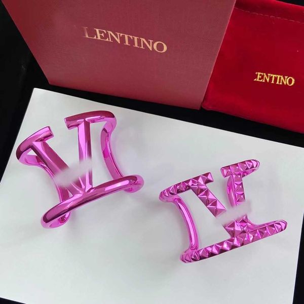 woman fashion valentino designer bracelet large v letter popular color small man waist huajia adjustable personalized female, Silver
woman fashion valentino designer bracelet large v letter popular color small man waist huajia adjustable personalized female, Silver