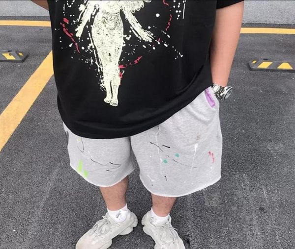 20fw summer europe usa art painted shorts women men skateboard high street running middle pants jogging short sweatpants7144150
20fw summer europe usa art painted shorts women men skateboard high street running middle pants jogging short sweatpants7144150