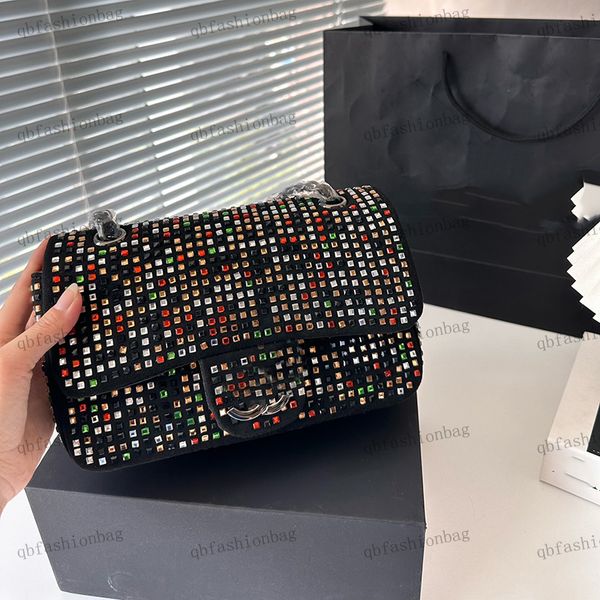 stylish womens shoulder bag diamond flip silver hardware metal c buckle matelasse chain luxury handbag crossbody bag underarm bag makeup sac
stylish womens shoulder bag diamond flip silver hardware metal c buckle matelasse chain luxury handbag crossbody bag underarm bag makeup sac