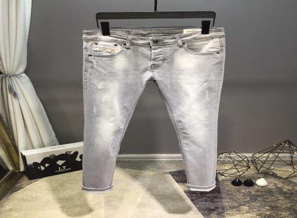 2020 20ss famous brand men039s washed design casual slim summer lightweight denim stretch denim skinny jeans pants straight bik1008965, Blue
2020 20ss famous brand men039s washed design casual slim summer lightweight denim stretch denim skinny jeans pants straight bik1008965, Blue