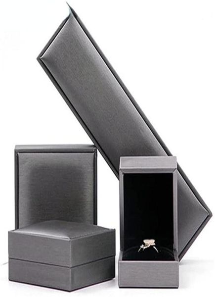 jewelry box brushed pu leather ring pendant bracelet necklace boxes display storage organizer for wedding birthday gift7139027, Black;white
jewelry box brushed pu leather ring pendant bracelet necklace boxes display storage organizer for wedding birthday gift7139027, Black;white