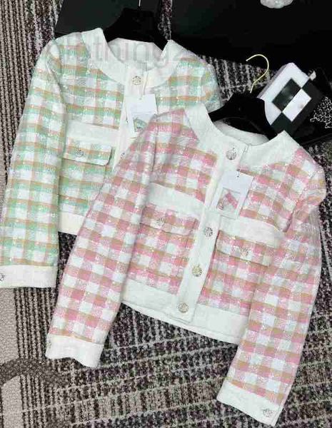women's jackets designer 2023 early autumn new temperament colored round neck double pocket plaid long sleeve short coat hz1z, Black;brown
women's jackets designer 2023 early autumn new temperament colored round neck double pocket plaid long sleeve short coat hz1z, Black;brown