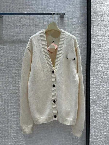women's knits & tees designer knitted cardigan 2023 early autumn new fashionable temperament v-neck long sleeved single breasted knitte, White
women's knits & tees designer knitted cardigan 2023 early autumn new fashionable temperament v-neck long sleeved single breasted knitte, White