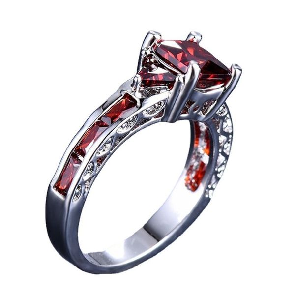 elegant women silver color princess square cut garnet red stone engagement wedding rings for women jewelry gift, Golden;silver
elegant women silver color princess square cut garnet red stone engagement wedding rings for women jewelry gift, Golden;silver