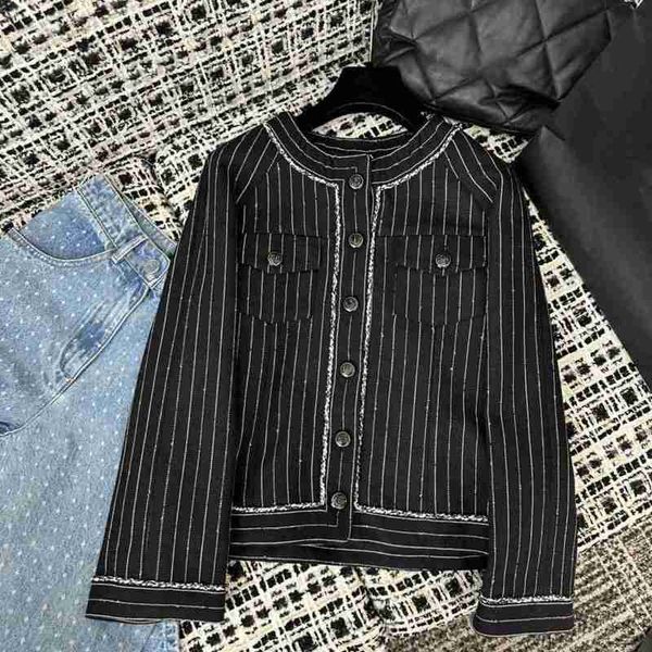 women's jackets designer 2023 early autumn new small fragrant wind rough tweed black and white vertical weave fashion round neck coat 4, Black;brown
women's jackets designer 2023 early autumn new small fragrant wind rough tweed black and white vertical weave fashion round neck coat 4, Black;brown