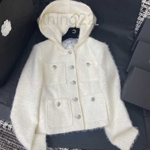 women's jackets designer 2023 early autumn new small fragrant wind fluffy milk white single breasted reduced age hooded coat bfqo, Black;brown
women's jackets designer 2023 early autumn new small fragrant wind fluffy milk white single breasted reduced age hooded coat bfqo, Black;brown