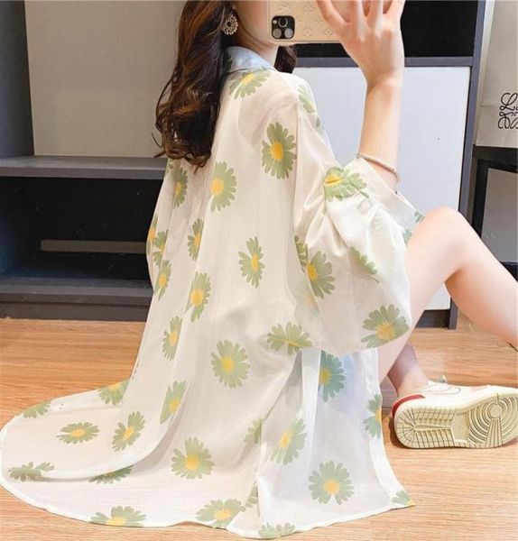 women039s tshirt chiffon sun protection clothing long sleeve summer korean style loose midlength little daisy shirt3364488, White 
women039s tshirt chiffon sun protection clothing long sleeve summer korean style loose midlength little daisy shirt3364488, White