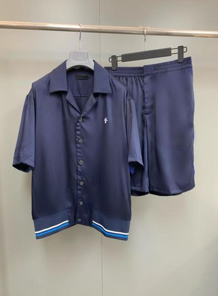 2022 lastest fashion man and women shirt and short set euro size s to xl6036652, White;black
2022 lastest fashion man and women shirt and short set euro size s to xl6036652, White;black