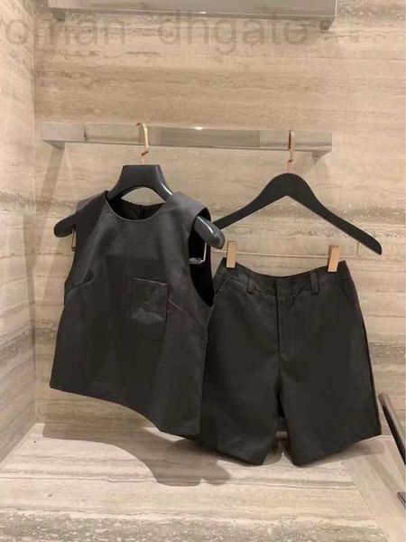 two piece dress designer 2023 new niche design miu two-piece sleeveless shorts gray suit casual for women 1n6n, White
two piece dress designer 2023 new niche design miu two-piece sleeveless shorts gray suit casual for women 1n6n, White