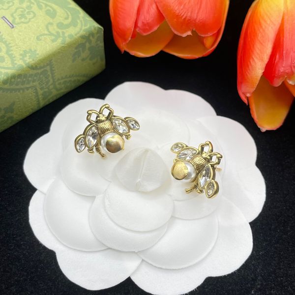designer jewelry various vintage stud earrings luxury gold g designer earring letters women 18k plated diamond valentine wedding gifts bee e, Golden;silver 
designer jewelry various vintage stud earrings luxury gold g designer earring letters women 18k plated diamond valentine wedding gifts bee e, Golden;silver