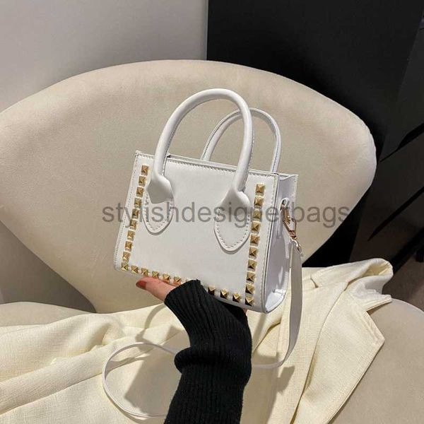 cross body fashion small bag women's spring 2023 popular new korean version fashion crossbody bag fashion casual one shoulder handbagst
cross body fashion small bag women's spring 2023 popular new korean version fashion crossbody bag fashion casual one shoulder handbagst