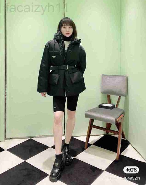 women's jackets designer p family 22 new classic triangle iron label filled full hooded warm cotton coat (with waist) sfq4, Black;brown
women's jackets designer p family 22 new classic triangle iron label filled full hooded warm cotton coat (with waist) sfq4, Black;brown