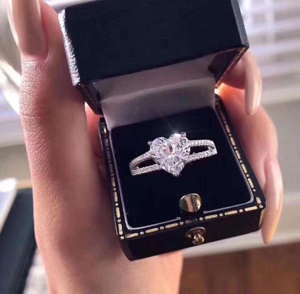 choucong original desgin cute classical jewelry 925 sterling silver heart shape white z cz diamond women wedding band ring for7750377, Slivery;golden
choucong original desgin cute classical jewelry 925 sterling silver heart shape white z cz diamond women wedding band ring for7750377, Slivery;golden