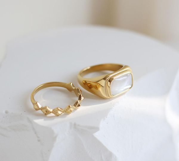 amaiyllis 18k gold roman curved white mother of pearl oval square shell heavy index finger ring for women jewelry8205466, Slivery;golden
amaiyllis 18k gold roman curved white mother of pearl oval square shell heavy index finger ring for women jewelry8205466, Slivery;golden