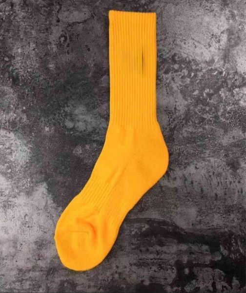 socks men women high street autumn winter graffiti letters lovers fashion mediumtube socks7979585, Black;white
socks men women high street autumn winter graffiti letters lovers fashion mediumtube socks7979585, Black;white