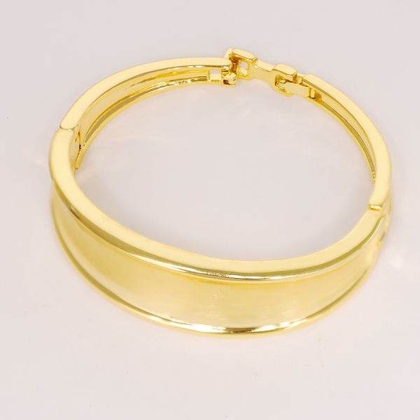 wedding jewelry sets african gold color women wear bracelet smooth round design fashion classic style birthday gift in 230809, Slivery;golden
wedding jewelry sets african gold color women wear bracelet smooth round design fashion classic style birthday gift in 230809, Slivery;golden