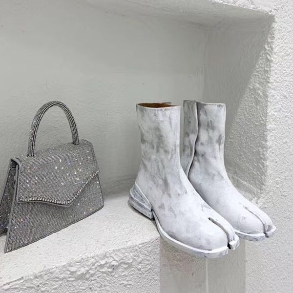 boots split toe boots women real leather ninja tabi boots for women fashion winter shoes women ankle boots cow leather botas mujer 230809, Black
boots split toe boots women real leather ninja tabi boots for women fashion winter shoes women ankle boots cow leather botas mujer 230809, Black
