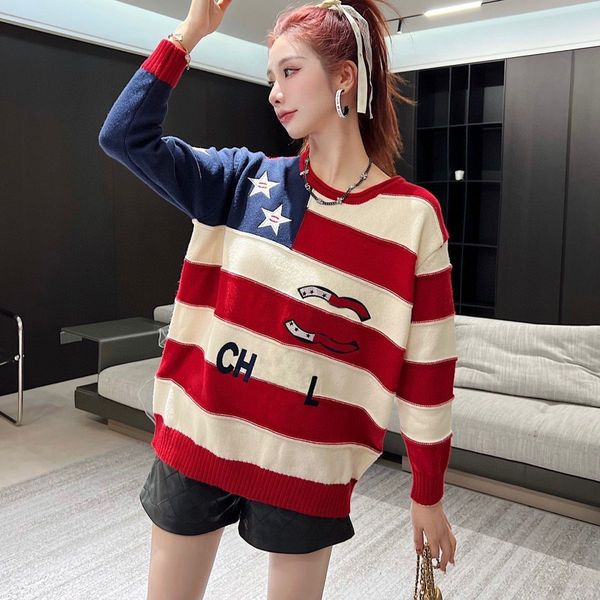 2023 fashion designer sweater women sweaters five-pointed star embroidery streak sweater knitted classic retro coach knitwear autumn winter, White;black
2023 fashion designer sweater women sweaters five-pointed star embroidery streak sweater knitted classic retro coach knitwear autumn winter, White;black