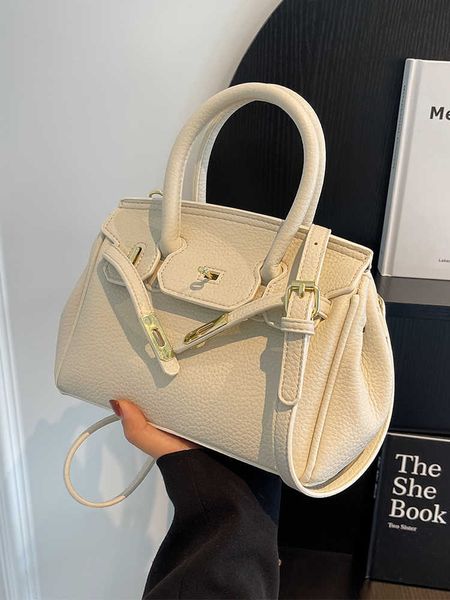 8a quality h ermes brikis designer handbags handbag for women in 2023 new fashion niche popular summer one shoulder crossb with real logo
8a quality h ermes brikis designer handbags handbag for women in 2023 new fashion niche popular summer one shoulder crossb with real logo