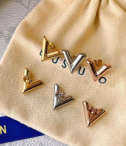 fashion design stud earrings 18k rose gold earring luxury girls039 letter inlaid earrings classic senior couple gift accessorie3721150, Golden;silver
fashion design stud earrings 18k rose gold earring luxury girls039 letter inlaid earrings classic senior couple gift accessorie3721150, Golden;silver
