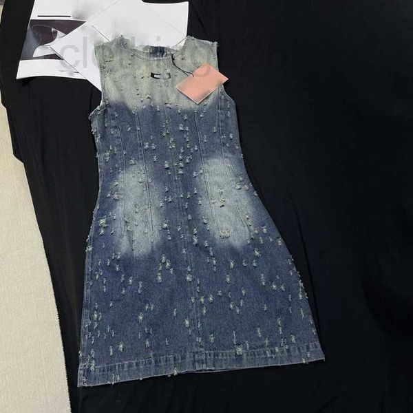 basic & casual dresses designer 2023 early autumn new made old, broken, washable, letter sticker, waist wrapped denim dress for women ajqw, Black;gray
basic & casual dresses designer 2023 early autumn new made old, broken, washable, letter sticker, waist wrapped denim dress for women ajqw, Black;gray