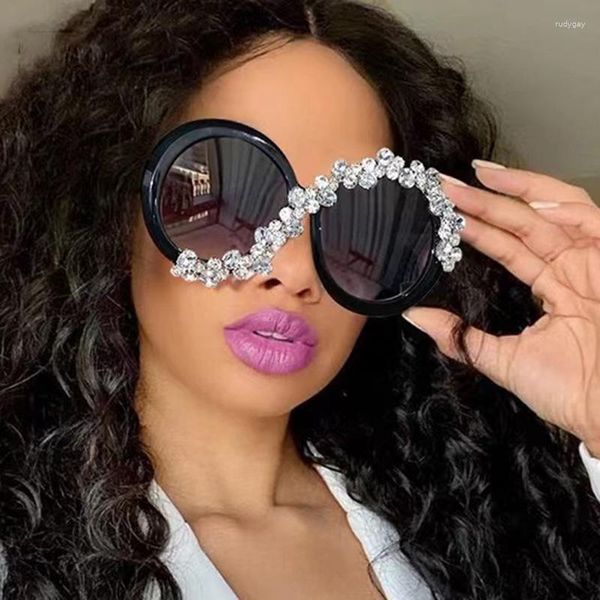 sunglasses large round frame with diamond s asymmetrical european-american exaggerated personality women's sunshade sunscreen su390, White;black
sunglasses large round frame with diamond s asymmetrical european-american exaggerated personality women's sunshade sunscreen su390, White;black