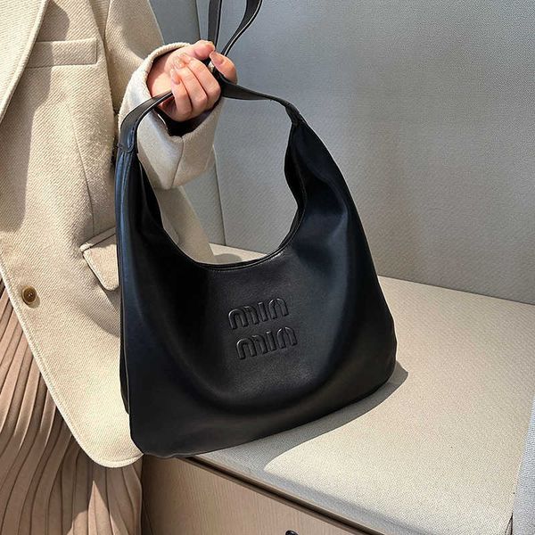 ladies designer capacity muimui large bags bag for for women new shoulder bag with advanced sense of westernization college student commutin
ladies designer capacity muimui large bags bag for for women new shoulder bag with advanced sense of westernization college student commutin